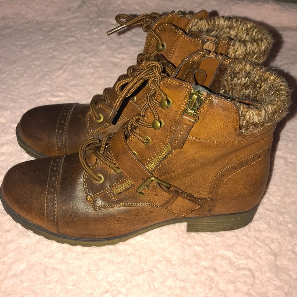 SO Brand Cute & Cozy Boots 👢 !!!!!!!!!!